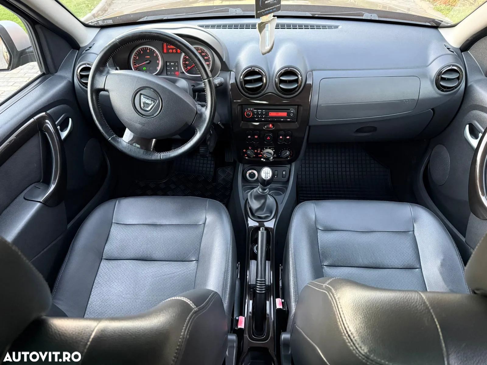 Dacia Duster 1.5 dCi 4x4 Laureate - 6