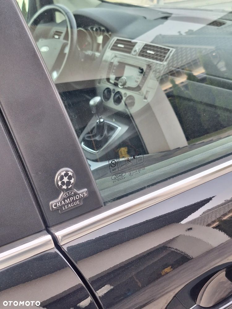 Ford Kuga 2.0 TDCi 2x4 Champions Edition - 19