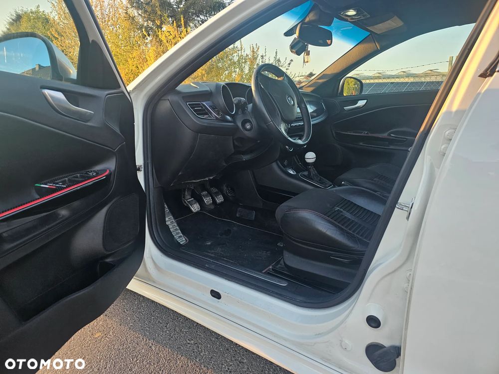 Alfa Romeo Giulietta - 25