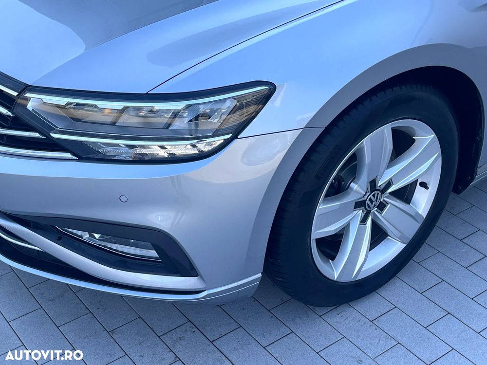 Volkswagen Passat 2.0 TDI DSG Highline - 13