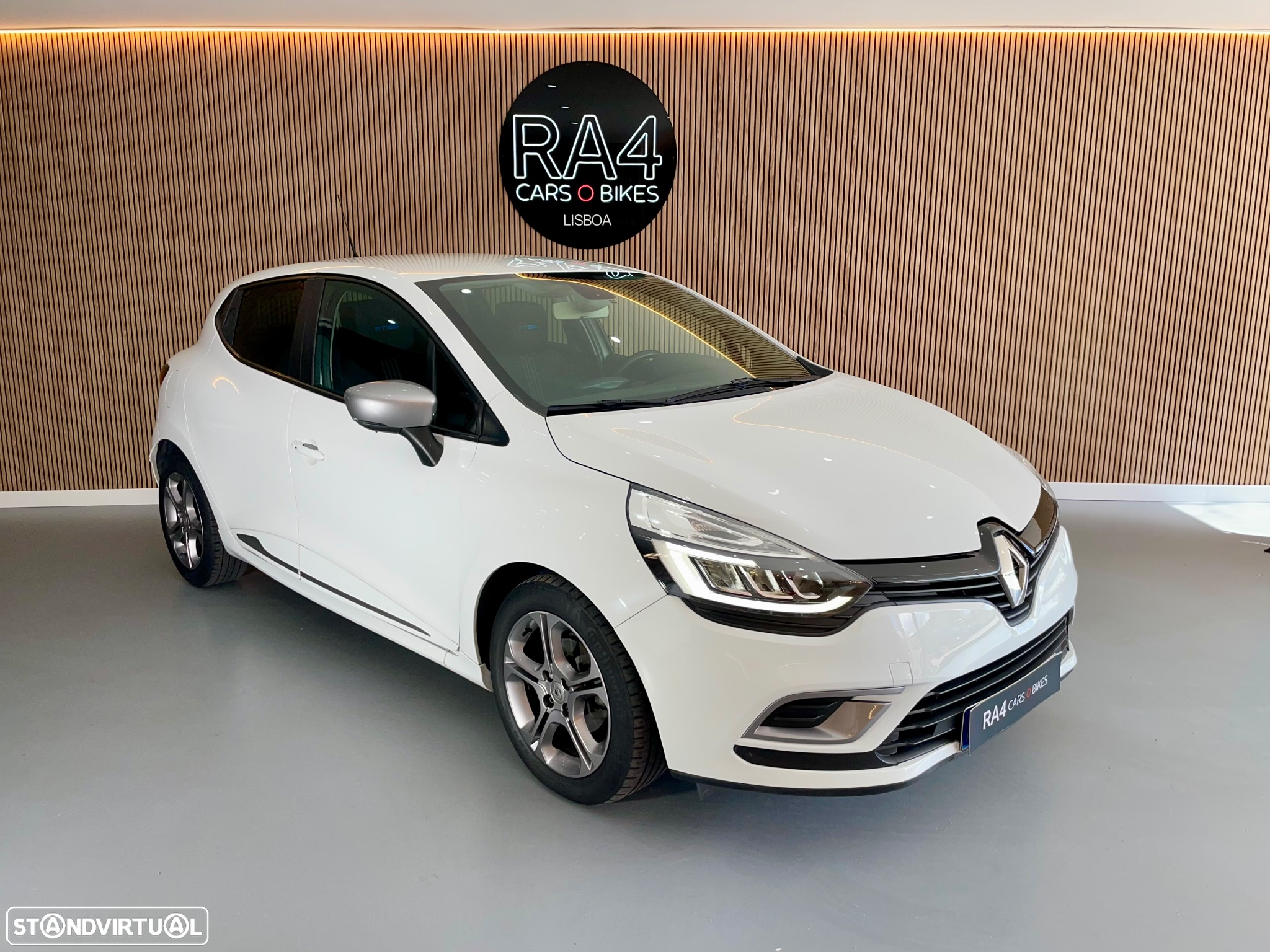 Renault Clio 1.2 TCe GT Line EDC - 29