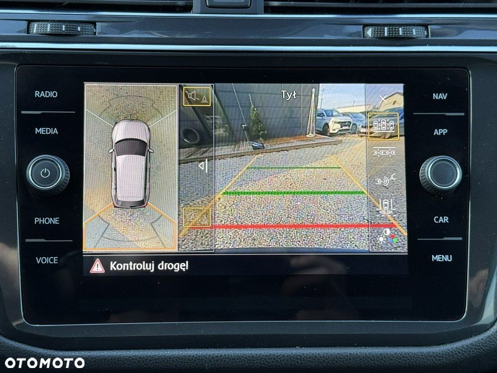 Volkswagen Tiguan Allspace 2.0 TDI 4Mot SCR Highline DSG 7os - 32