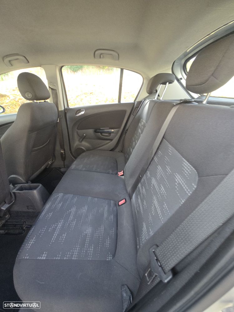 Opel Corsa 1.3 CDTI Enjoy EcoFLEX - 28