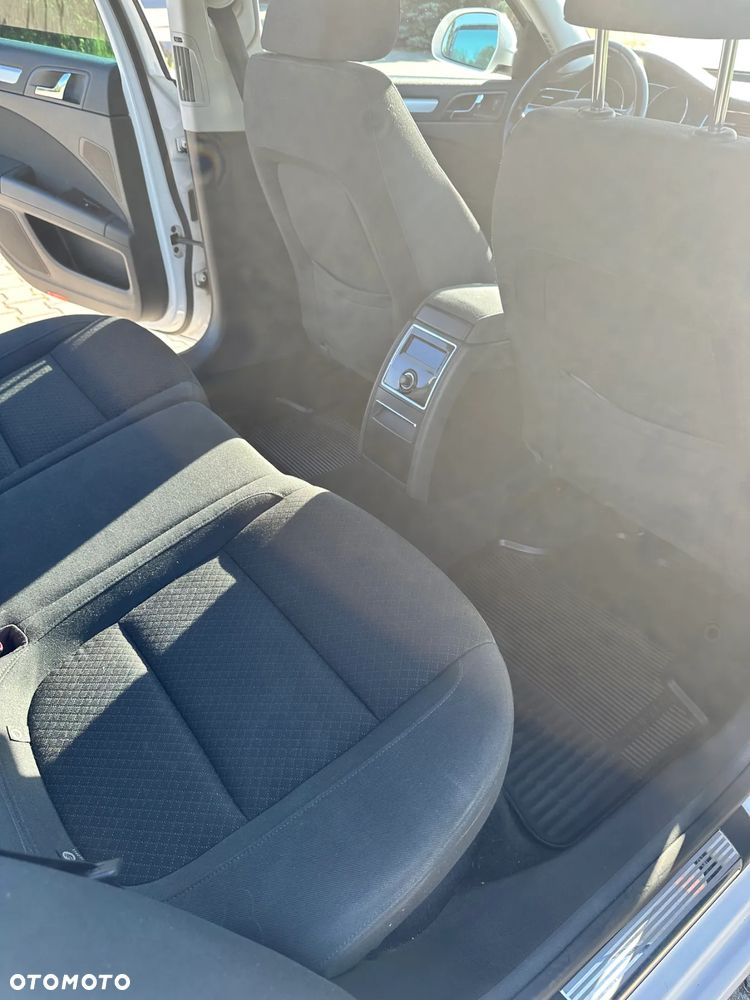 Skoda Superb 2.0 TDI Ambition - 14
