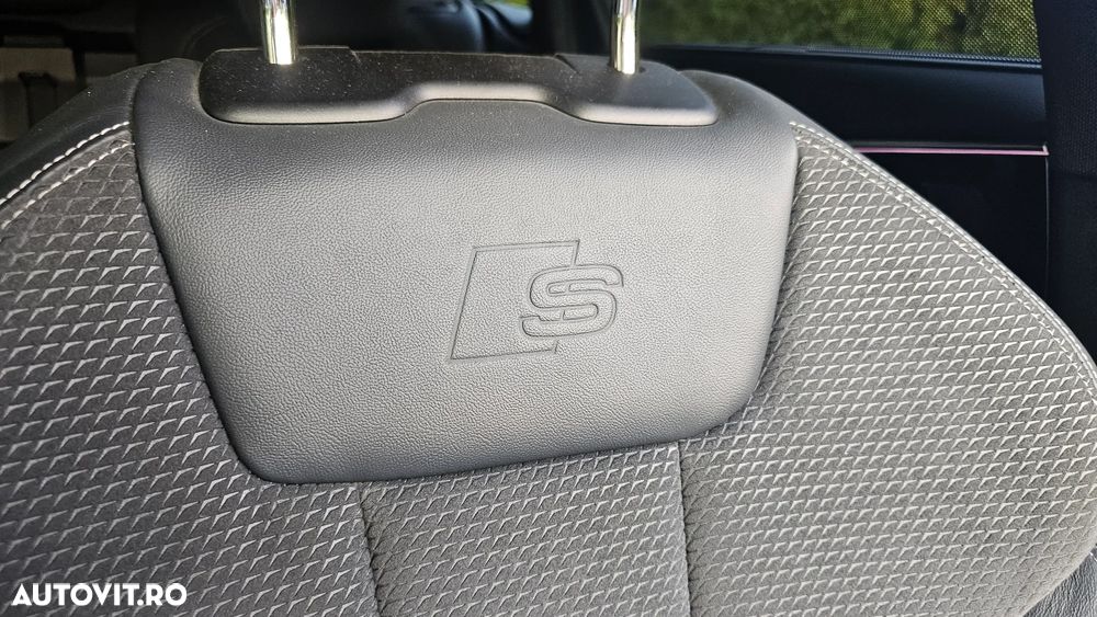 Audi A4 Avant 35 TDI S tronic S line - 2