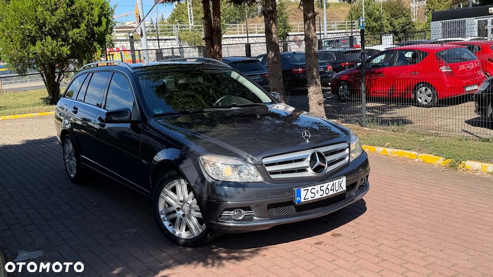 Mercedes-Benz Klasa C 250 CGI Automatik BlueEFFICIENCY Avantgarde - 17
