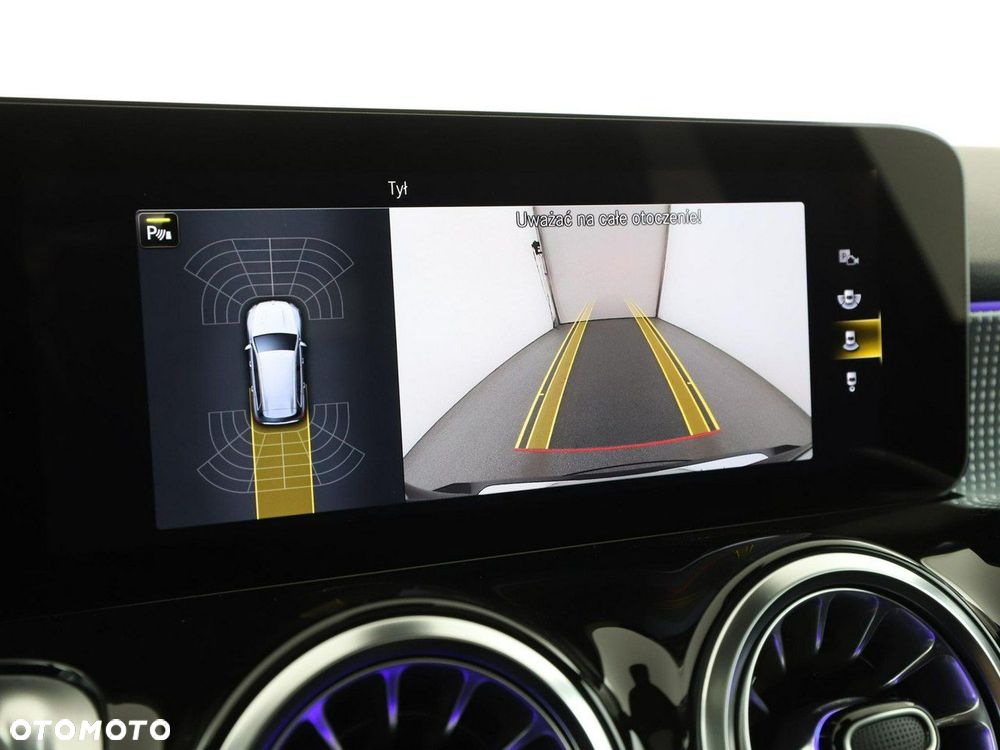 Mercedes-Benz GLB 200 d Progressive 8G-DCT - 24