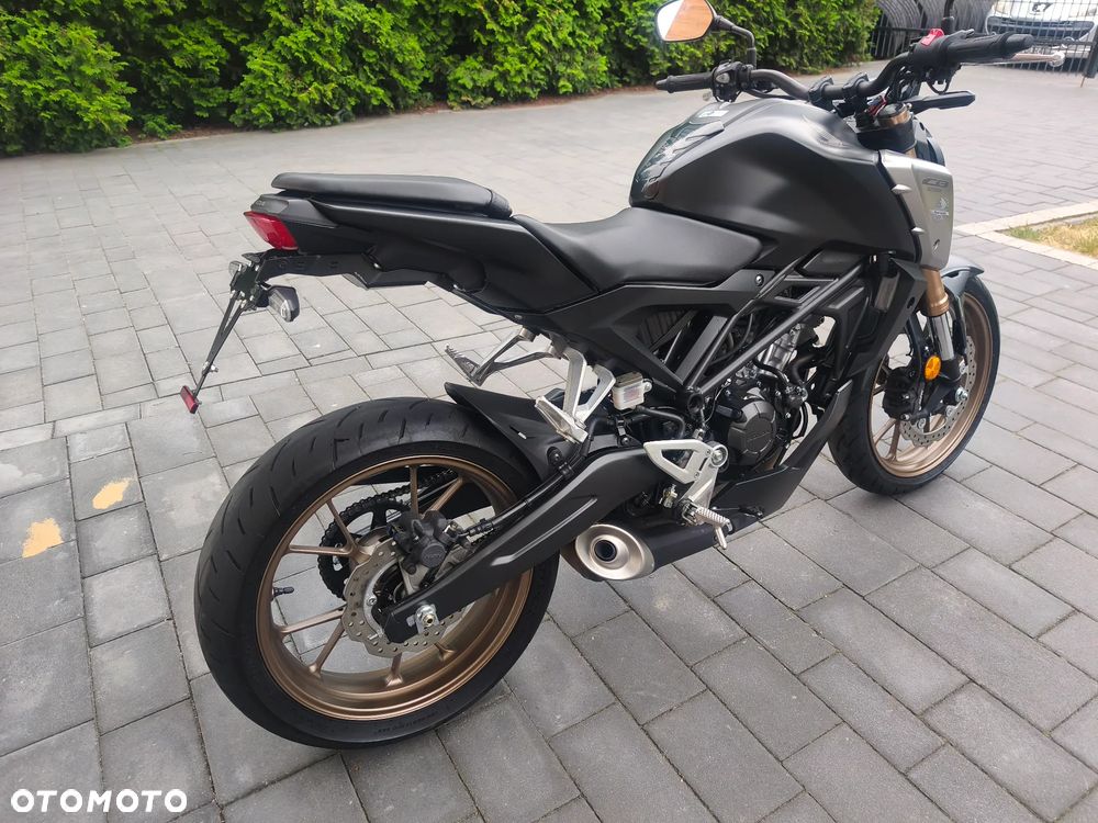 Honda CB - 3