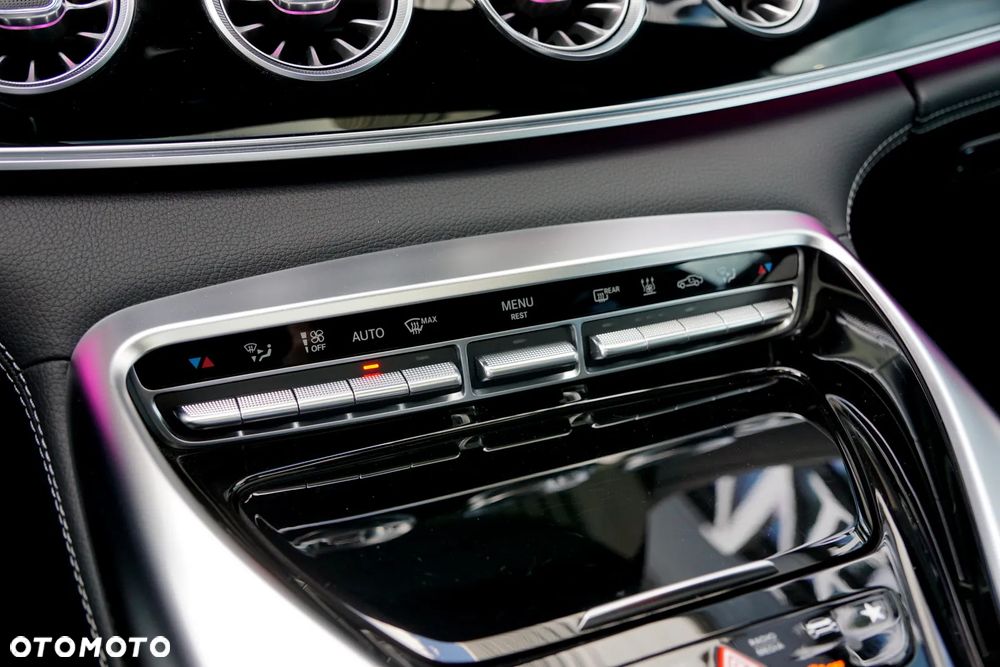 Mercedes-Benz AMG GT 63 S 4-Matic+ - 38