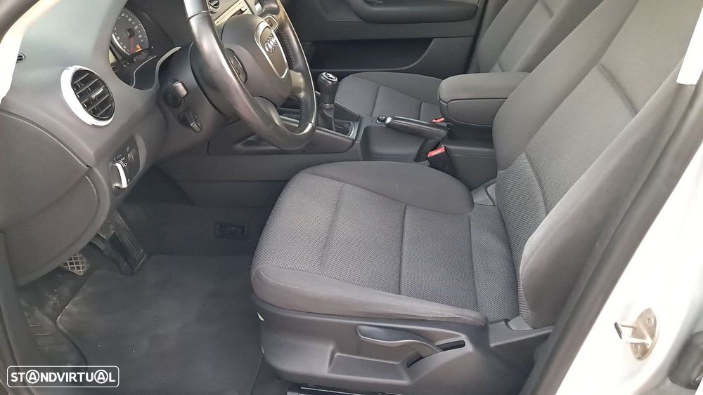 Audi A3 Sportback 1.6 TDI Sport - 11