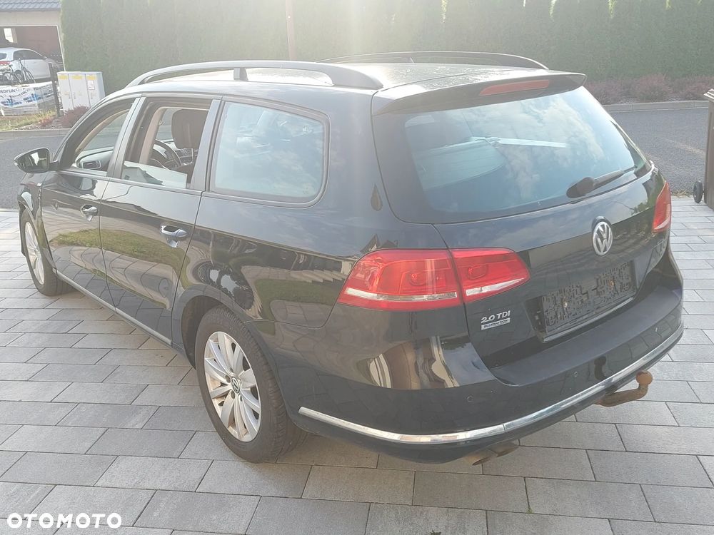 Volkswagen Passat 2.0 Blue TDI SCR Highline - 4