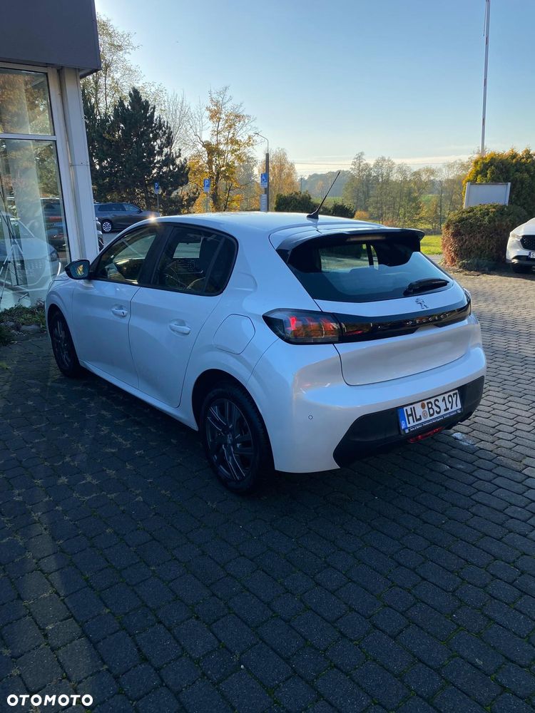 Peugeot 208 - 12