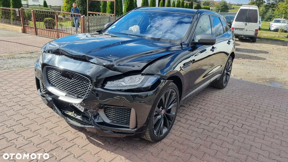Jaguar F-Pace 2019 photo 4