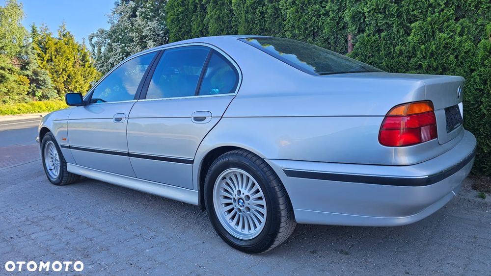 BMW Seria 5 - 12