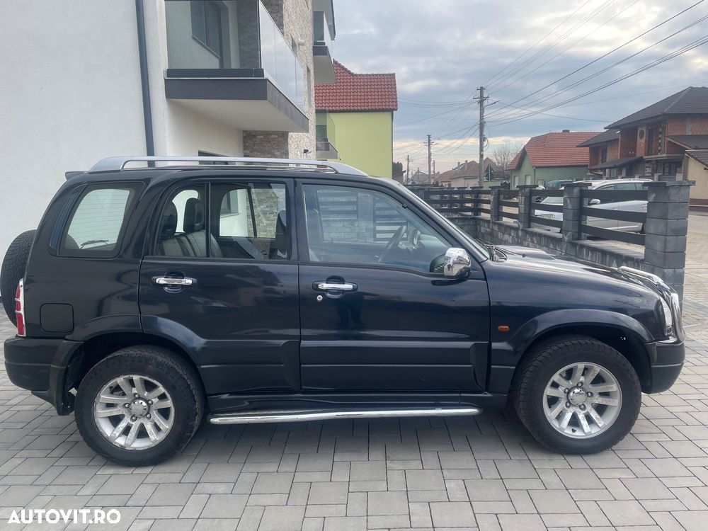 Suzuki Grand Vitara 2.0 TD A/C - 10