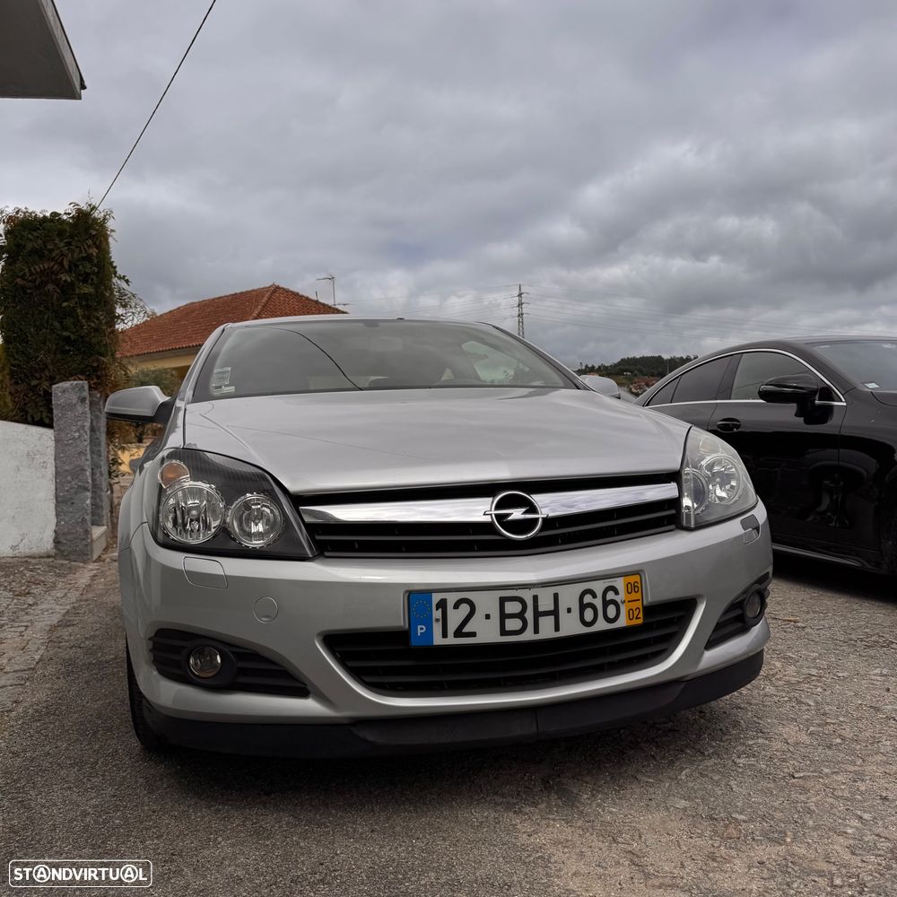 Opel Astra GTC 1.7 CDTI - 3