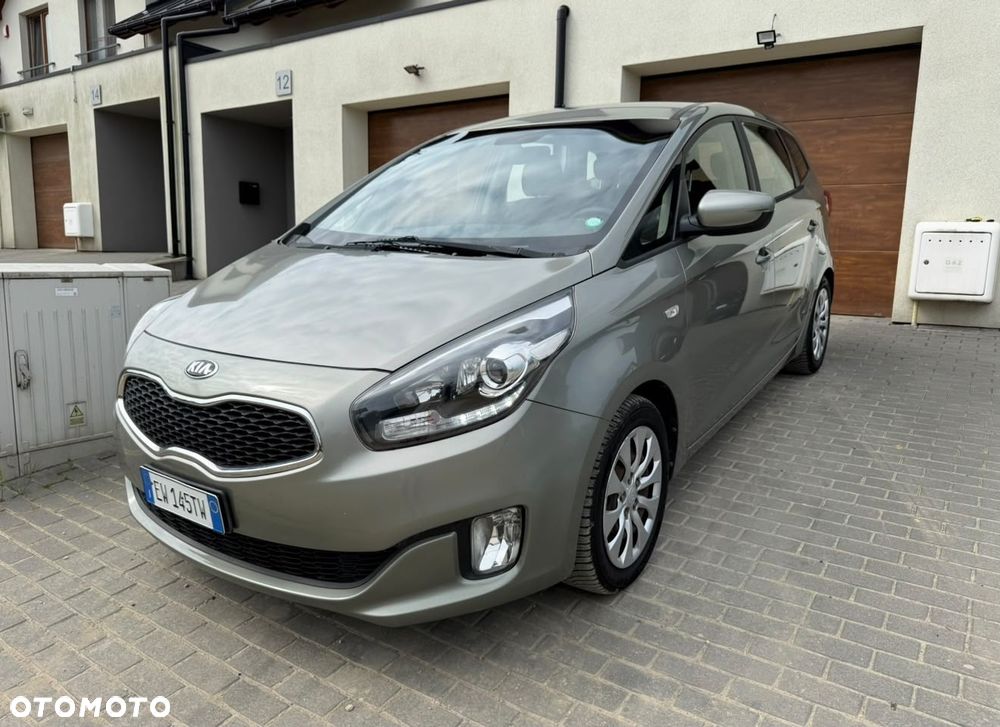 Kia Carens 1.7 CRDi M 7os - 3