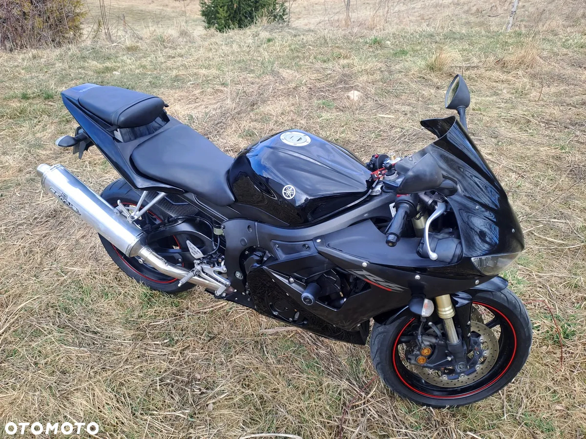 Yamaha YZF - 13