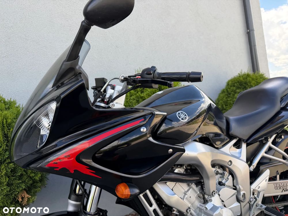 Yamaha FZ - 36