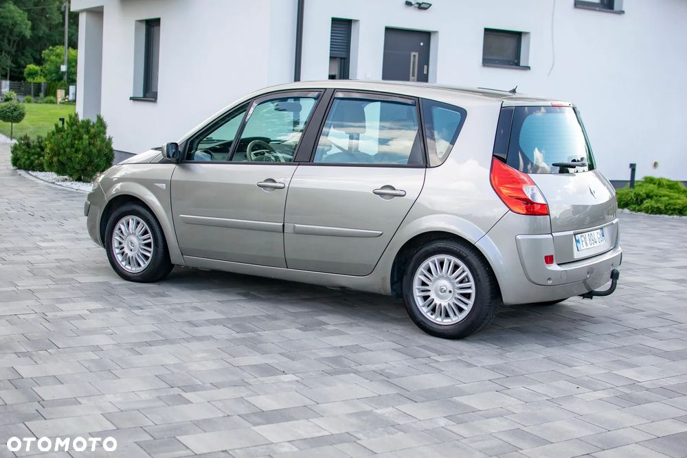 Renault Scenic - 28