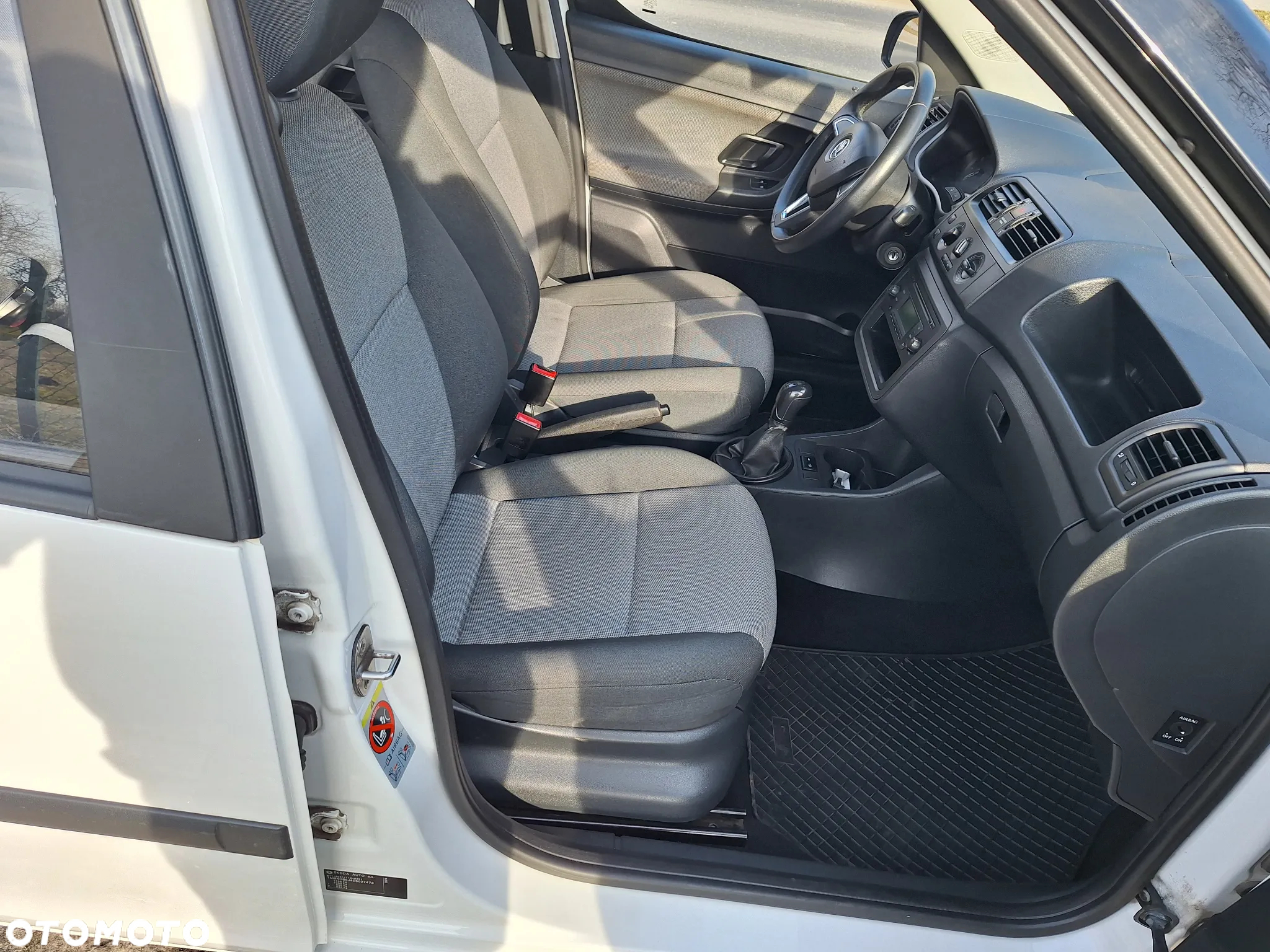 Skoda Roomster 1.2 12V HTP - 8