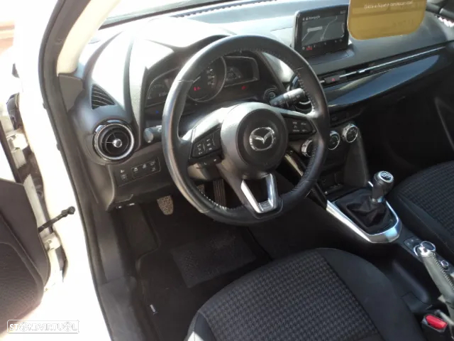 Mazda 2 1.5 Sky.Excellence Navi - 9