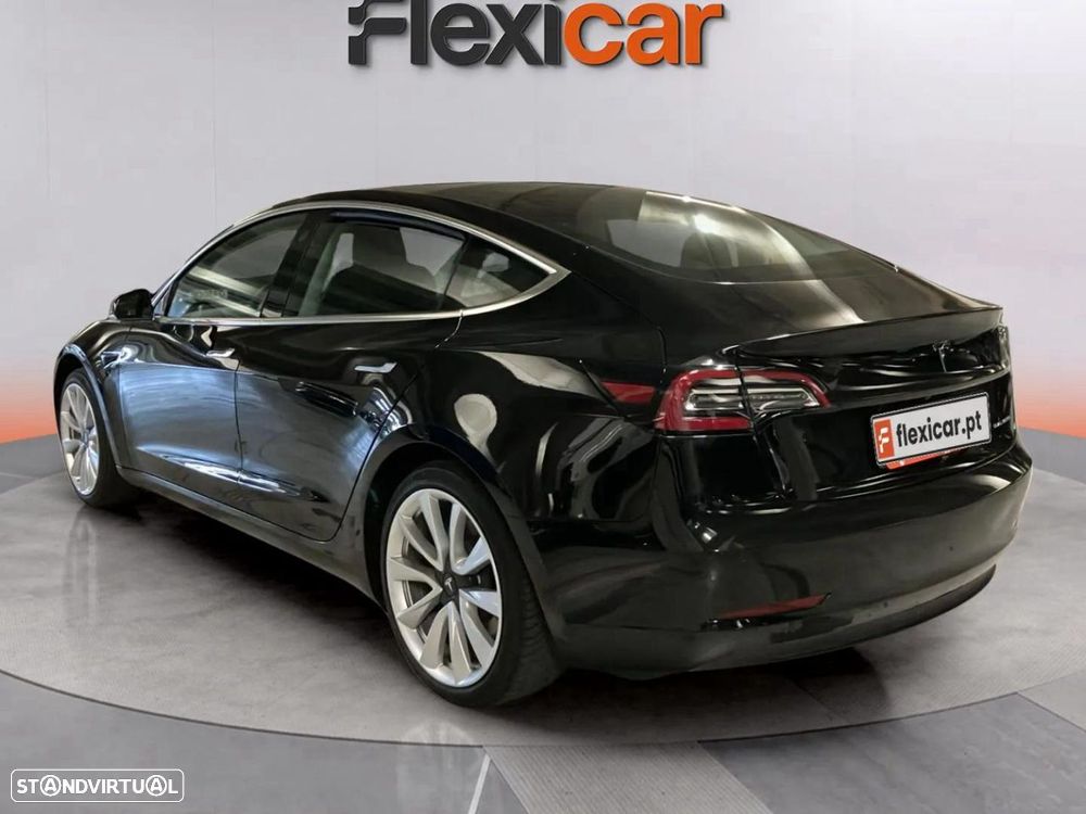 Tesla Model 3 - 5