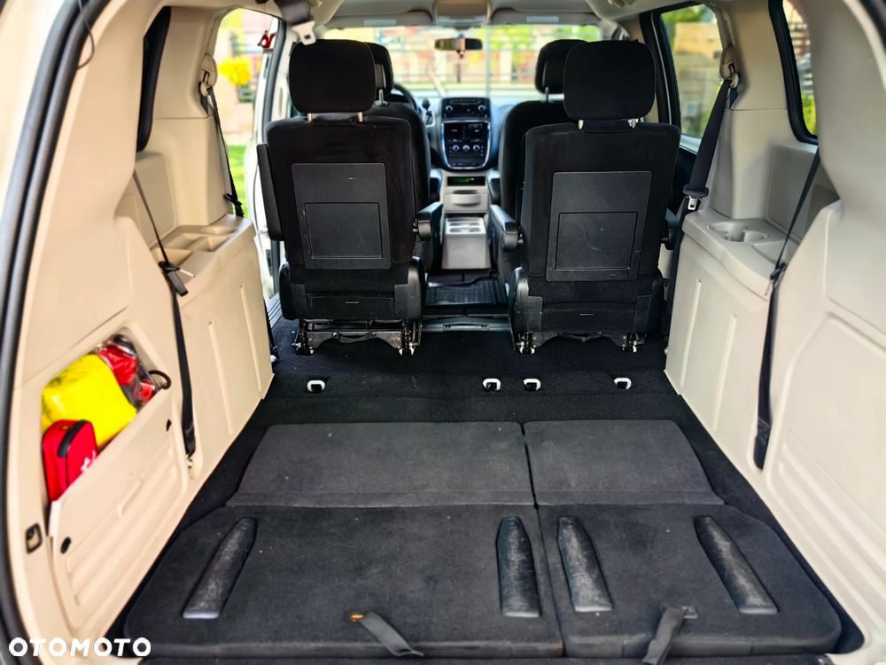 Dodge Grand Caravan 3.6 Express - 26