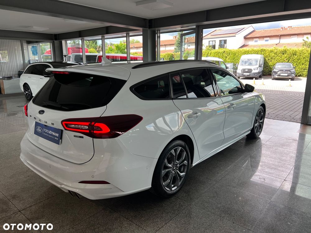 Ford Focus 1.0 EcoBoost mHEV ST-Line - 16