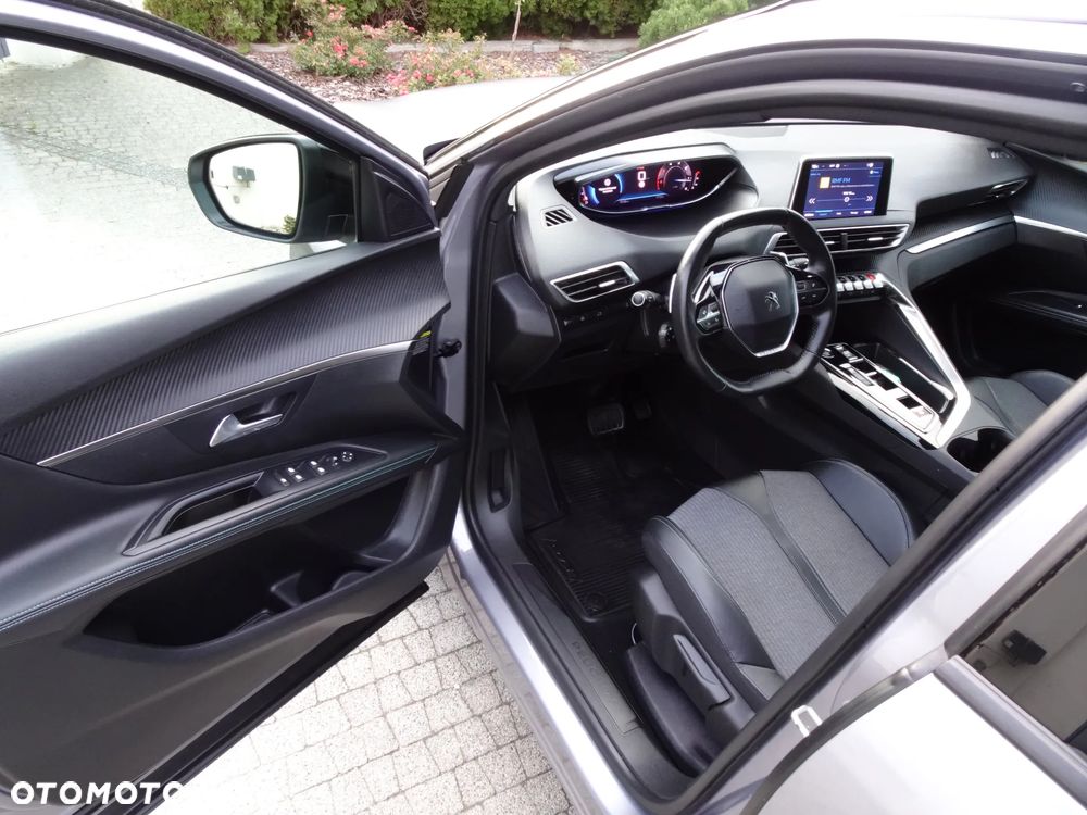 Peugeot 5008 1.5 BlueHDi Allure Pack S&S EAT8 - 21