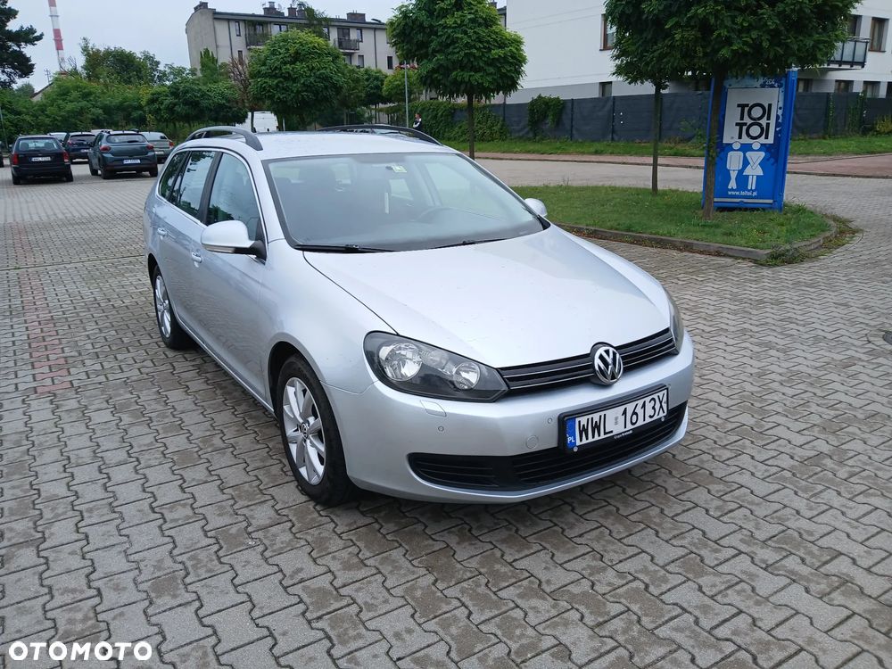 Volkswagen Golf - 6