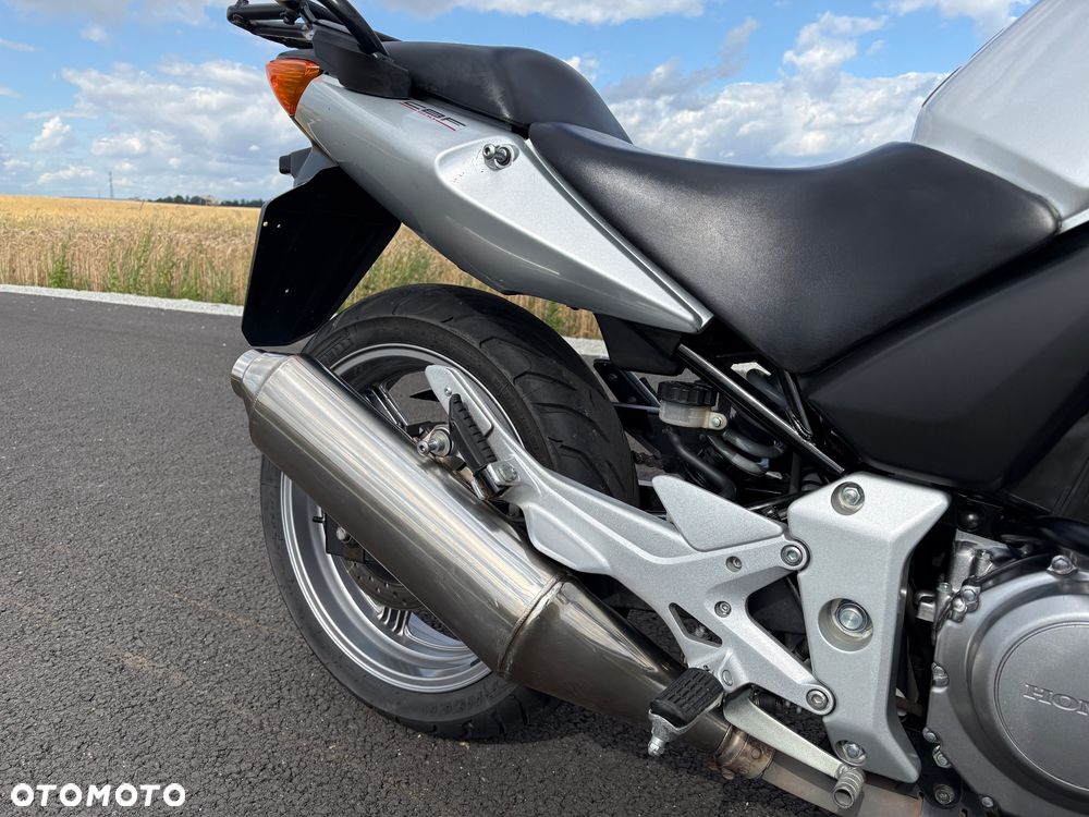 Honda CBF - 21
