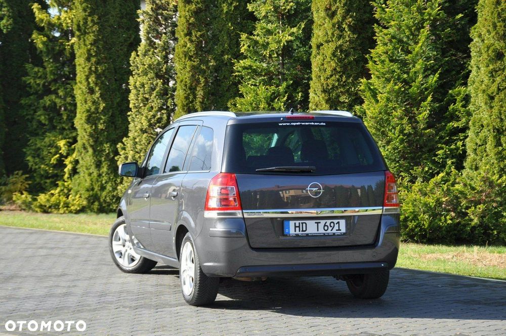 Opel Zafira - 15