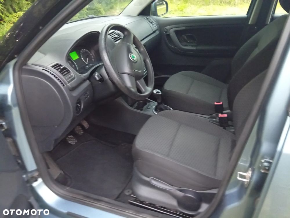Skoda Fabia - 11