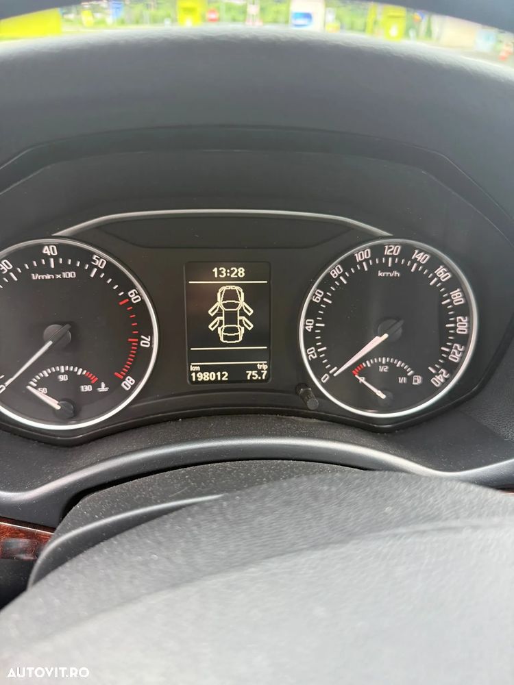 Skoda Octavia 1.8 Ambient TSI DSG - 8