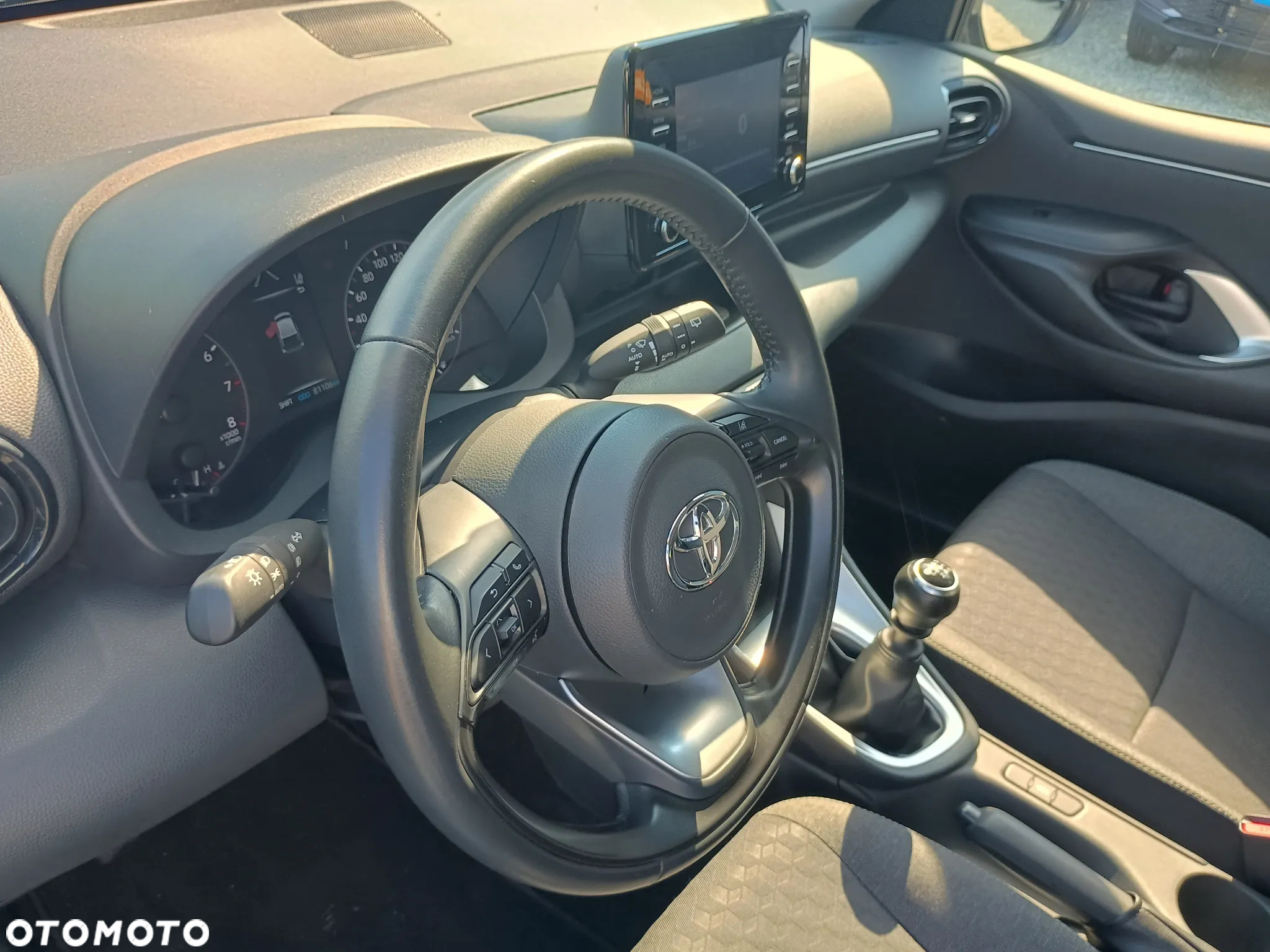 Toyota Yaris 1.5 Comfort - 13