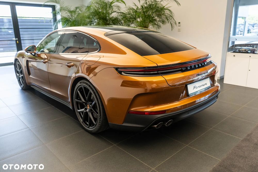 Porsche Panamera 4 - 3