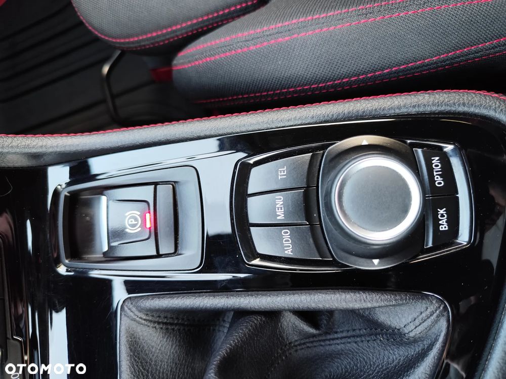 BMW Seria 2 218d Sport Line - 18