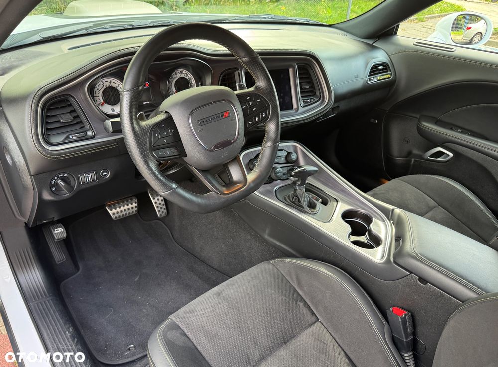 Dodge Challenger Automatik 392 Hemi Scat Pack Shaker - 24