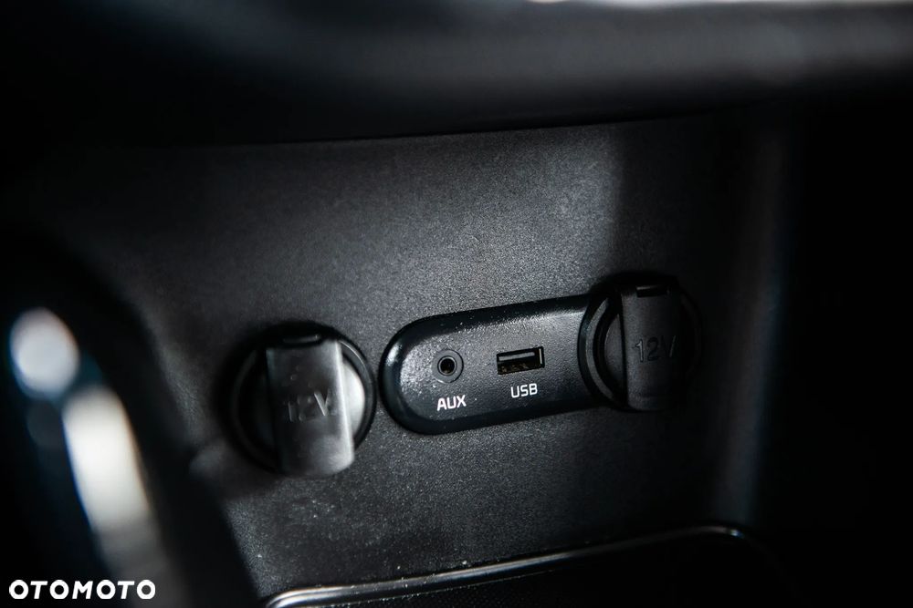 Kia Ceed 1.6 GDI Dream-Team Edition - 37