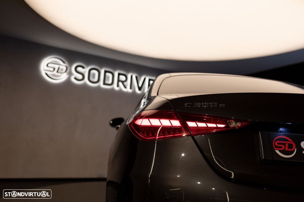 Mercedes-Benz C 300 e T 9G-TRONIC AMG Line - 43