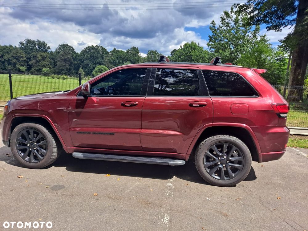 Jeep Grand Cherokee - 14