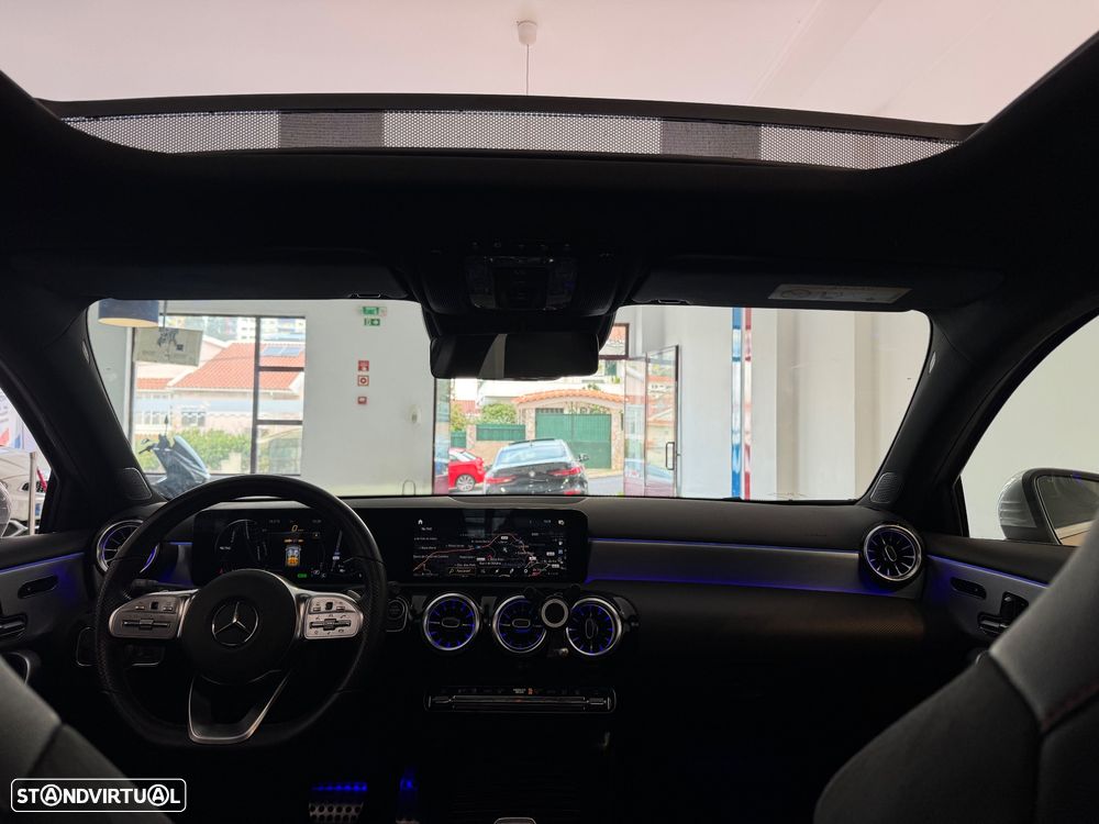 Mercedes-Benz A 250 e AMG Line - 11