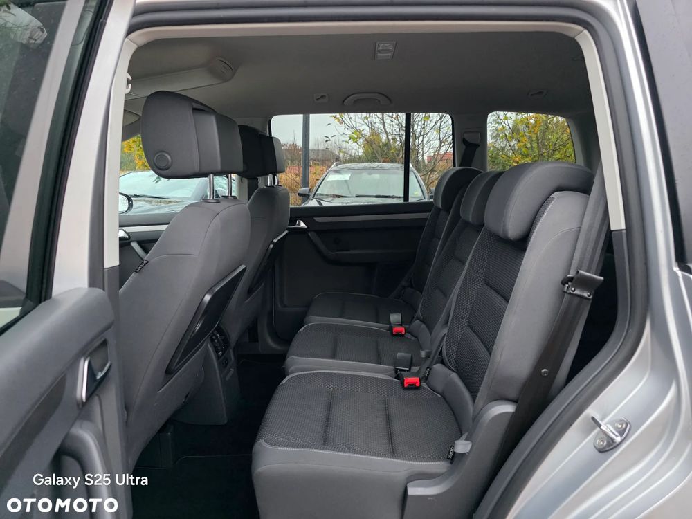 Volkswagen Touran 1.6 TDI DPF BlueMotion Technology Comfortline - 27