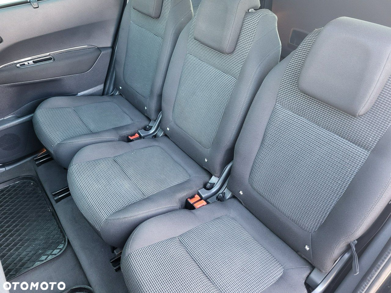 Peugeot 5008 2.0 BlueHDi Active 7os - 26