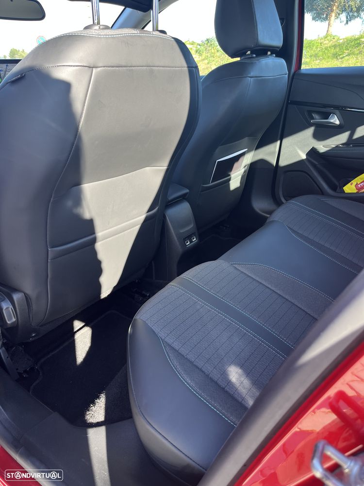 Peugeot e-208 50 kWh Allure Pack - 17