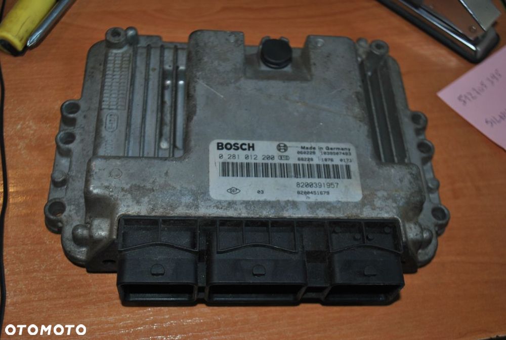 Sterownik komputer silnika Master 2.5 DCI - 1
