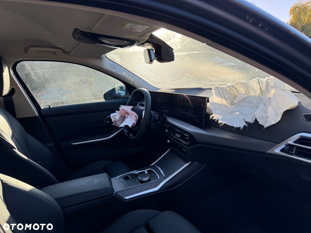 BMW Seria 3 318i - 18