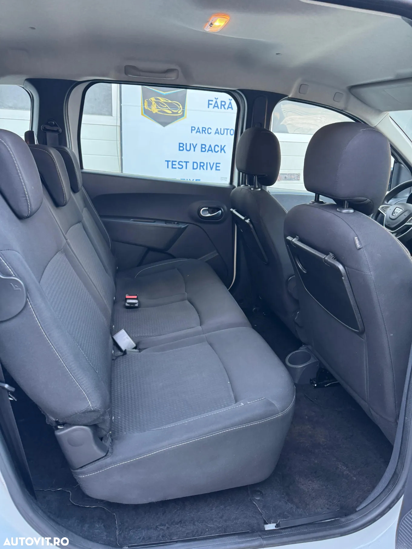 Dacia Lodgy 1.5 Blue dCi Laureate - 18