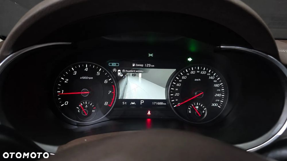 Kia Stinger - 17